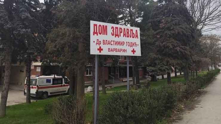 Patronaža ili administracija: Ko ima pravo prvenstva?