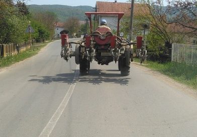 Paradoks agrara: Odrastaju uz zemlju, a biraju druge karijere Paradoks agrara: Odrastaju uz zemlju, a biraju druge karijere