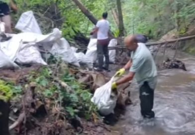 Udruženje “Rajko od Rasine” vredno čisti vodotokove, apeluje da se reke ne zatrpavaju otpadom!